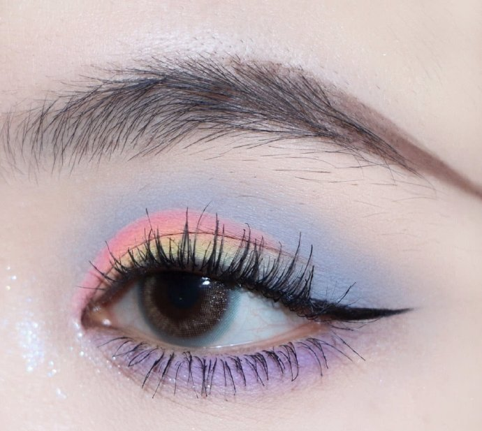 眼妆魅力:点亮你的心灵之窗